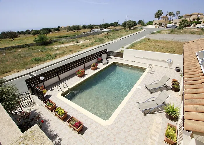 Amathousia With Private Pool And Sea View 빌라 피조우리