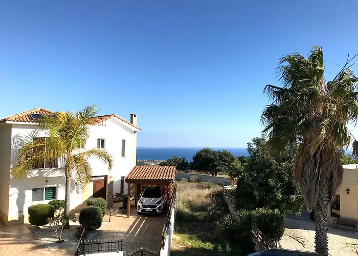 Amathousia With Private Pool And Sea View فيلة